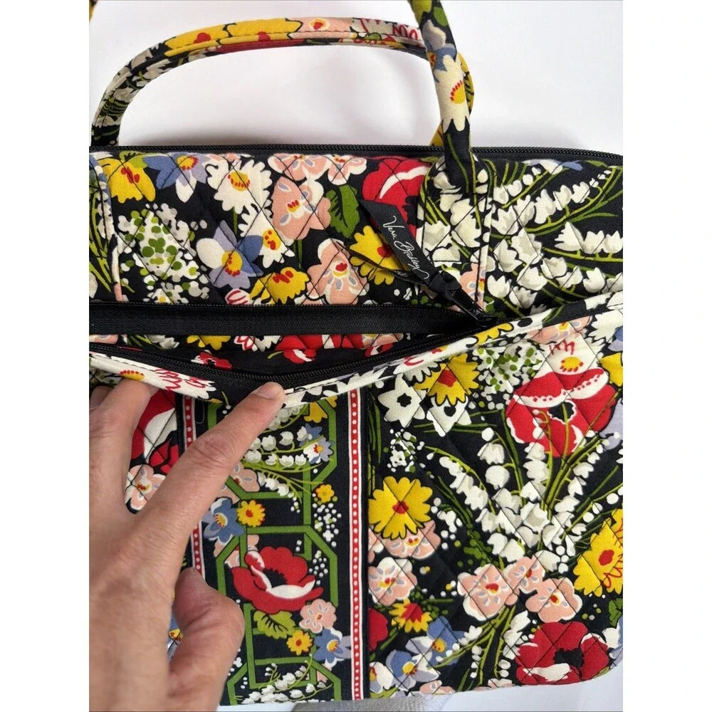 Vera Bradley 17” Hard Computer Case Missing Shoulder Strap